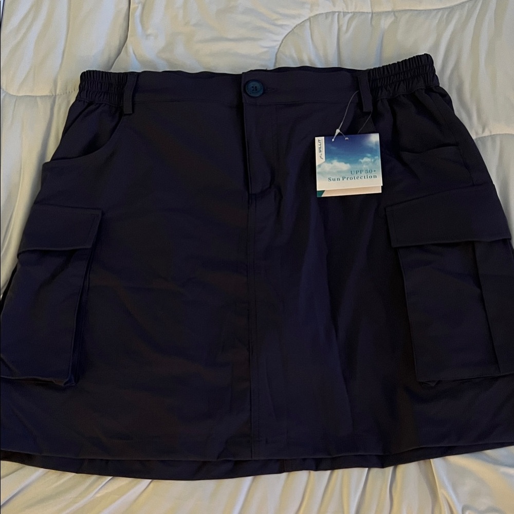 Willit - Women's Navy Skort with Pockets size L NWT